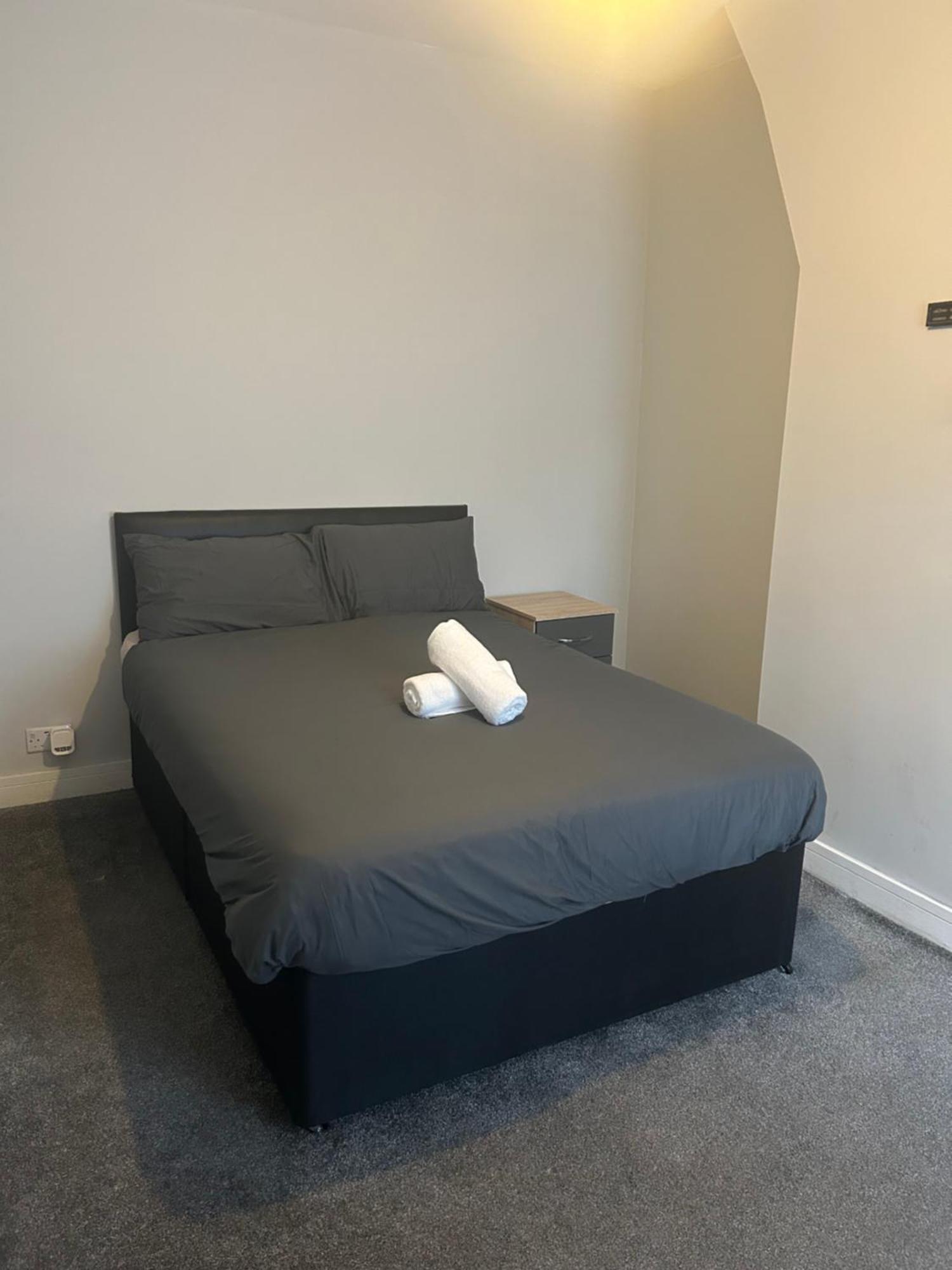 Stoke-on-Trent Brunswick Place 1 B&B 외부 사진